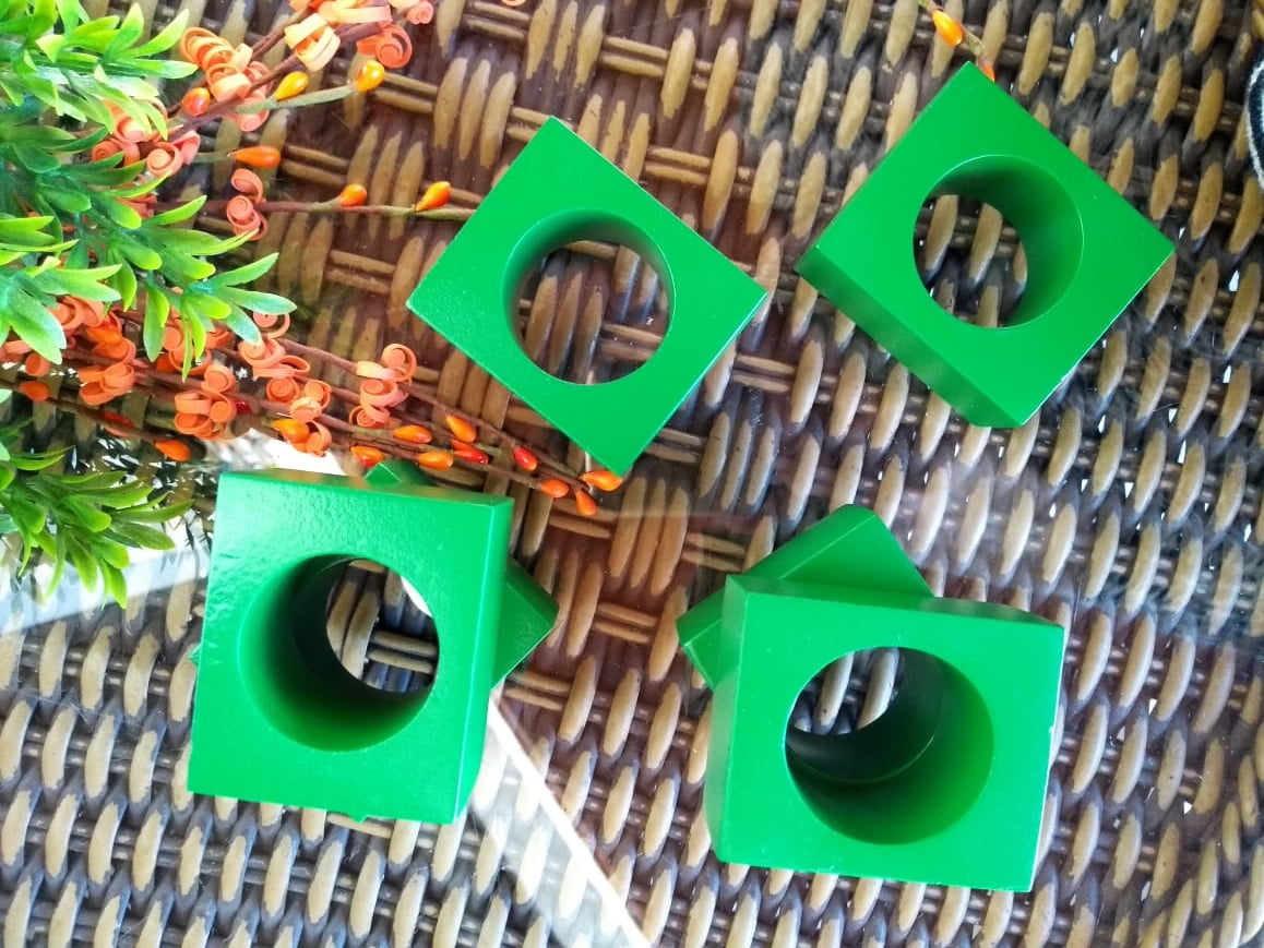 Kit com 6 anéis para guardanapos verde