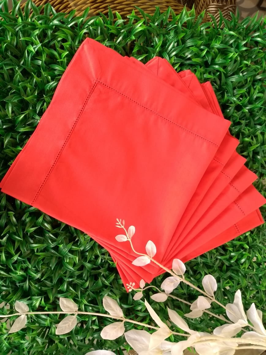 Kit com 6 guardanapos em algodão coral com ajour
