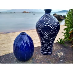 Vaso cerâmica azul bolas brancas