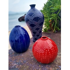 Vaso cerâmica azul bolas brancas
